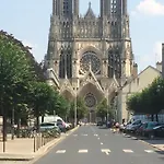 Le Cosy Marnais, Centre Ville, Vue Cathédrale