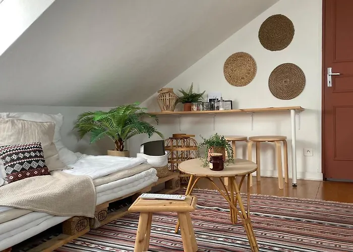 Apartment Le Cosy Marnais, Centre Ville, Vue Cathedrale