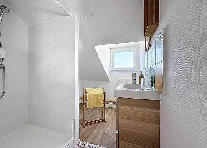 Le Cosy Marnais, Centre Ville, Vue Cathédrale *